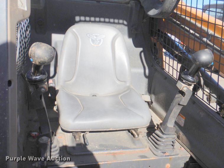 image for item DN2669 2015 Case SV185  skid steer loader