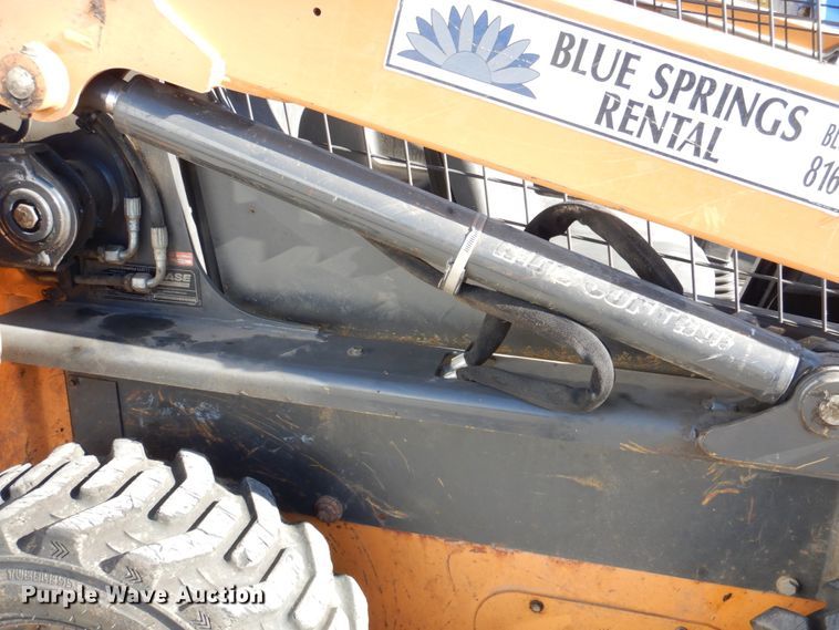 image for item DN2669 2015 Case SV185  skid steer loader
