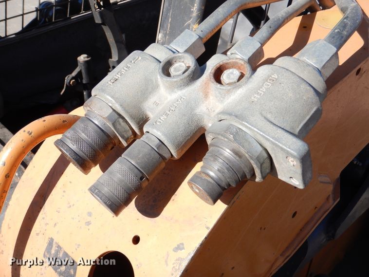 image for item DN2669 2015 Case SV185  skid steer loader