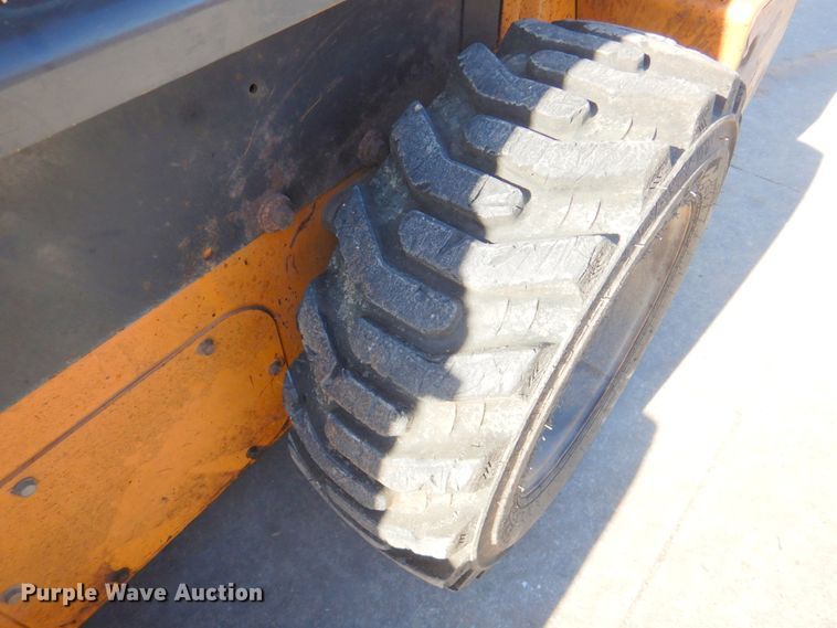 image for item DN2669 2015 Case SV185  skid steer loader