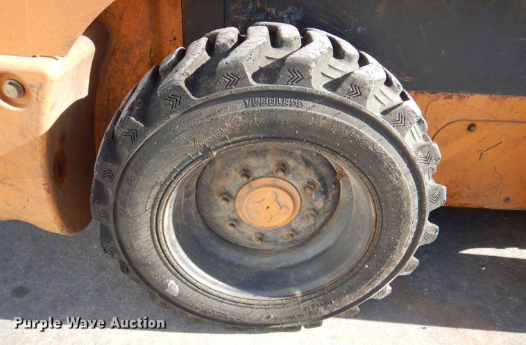 image for item DN2669 2015 Case SV185  skid steer loader