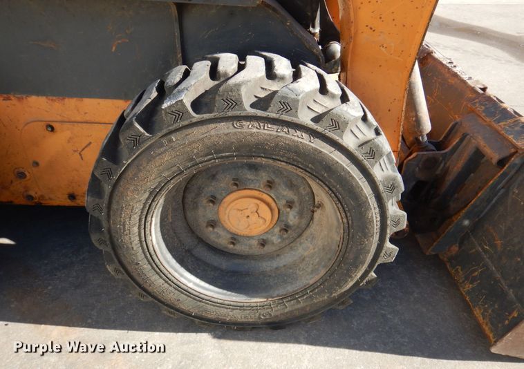 image for item DN2669 2015 Case SV185  skid steer loader