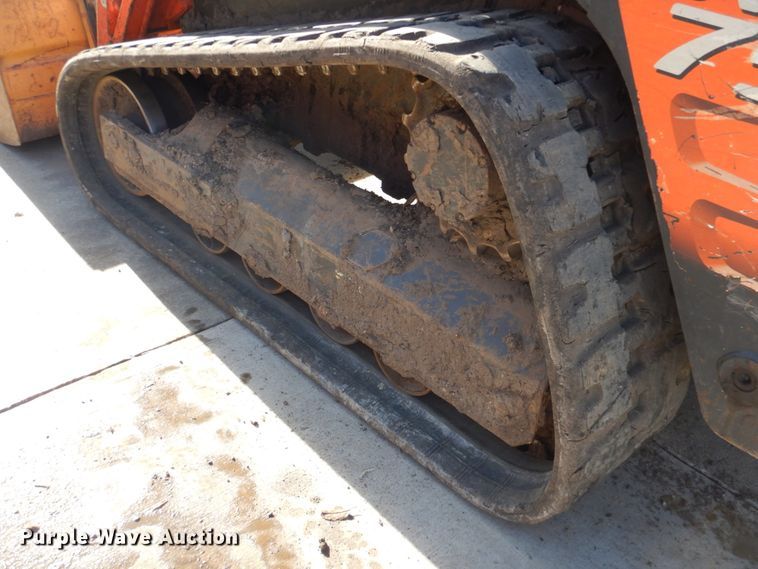 image for item DN2670 Kubota SVL75  tracked skid steer loader