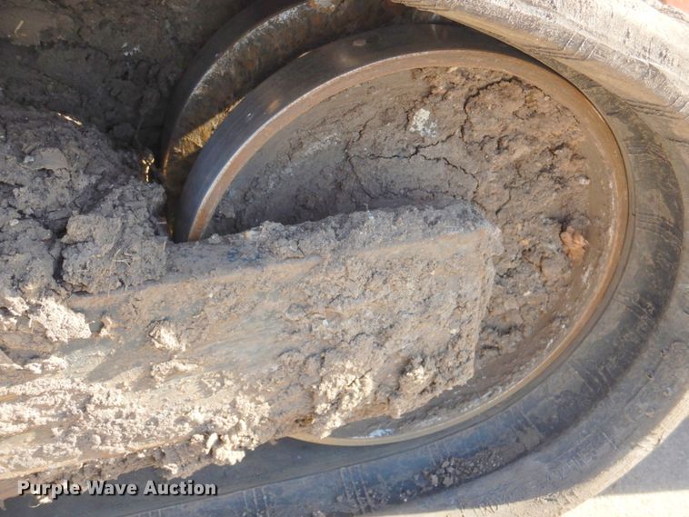 image for item DN2670 Kubota SVL75  tracked skid steer loader