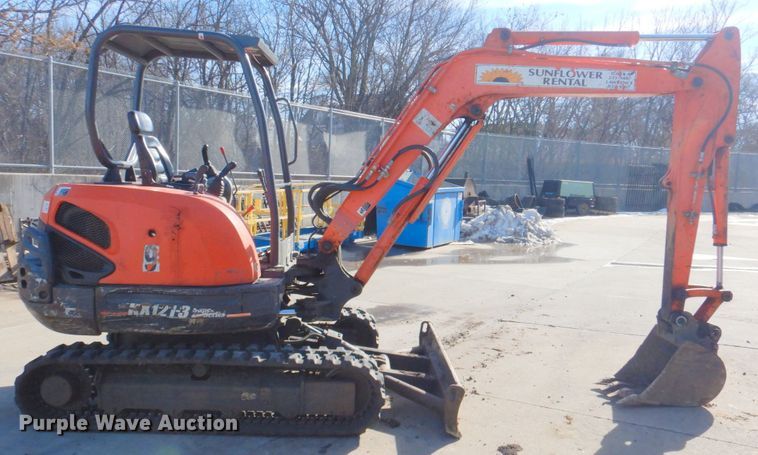 image for item DN2671 2012 Kubota KX121-3ST  mini excavator