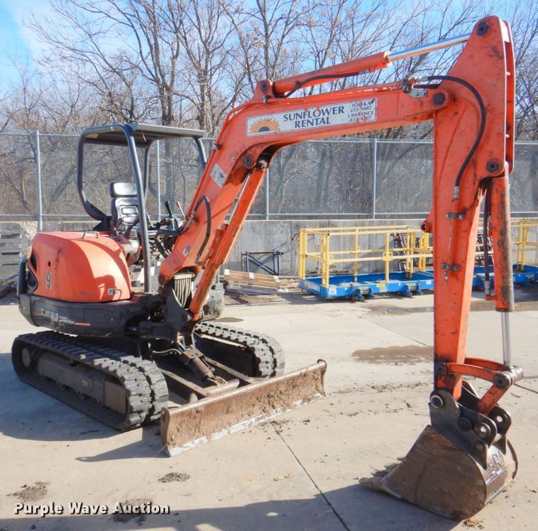 image for item DN2671 2012 Kubota KX121-3ST  mini excavator