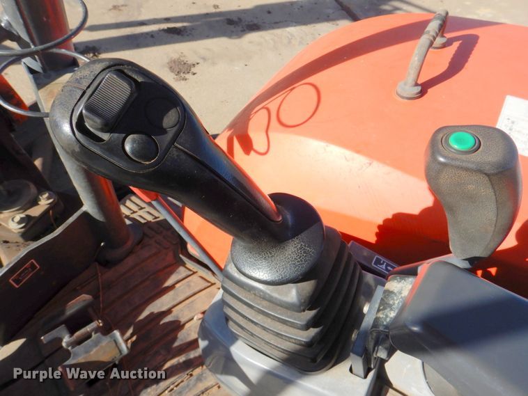 image for item DN2671 2012 Kubota KX121-3ST  mini excavator