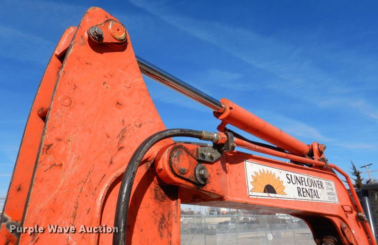 image for item DN2671 2012 Kubota KX121-3ST  mini excavator