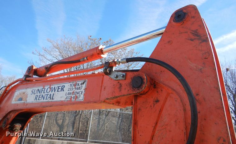 image for item DN2671 2012 Kubota KX121-3ST  mini excavator