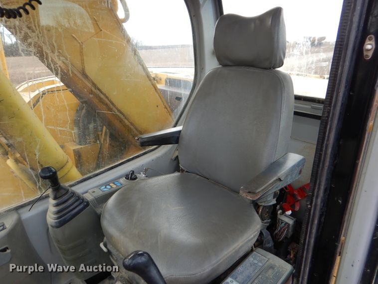 image for item DN5445 2001 Kobelco SK200SRLC  excavator