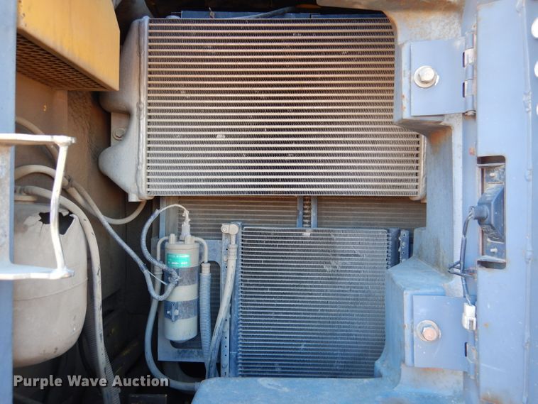 image for item DN5445 2001 Kobelco SK200SRLC  excavator