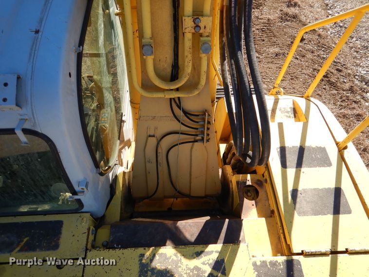 image for item DN5445 2001 Kobelco SK200SRLC  excavator