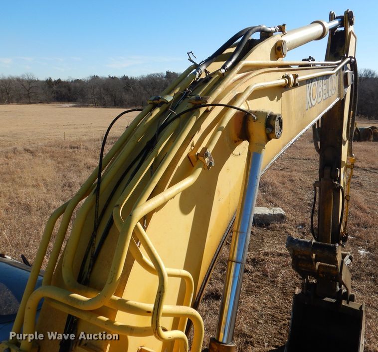 image for item DN5445 2001 Kobelco SK200SRLC  excavator