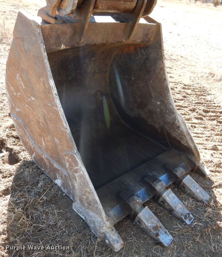 image for item DN5445 2001 Kobelco SK200SRLC  excavator