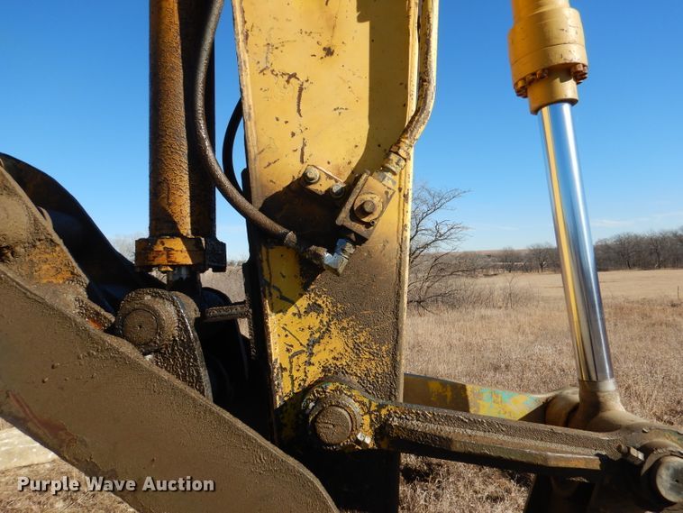 image for item DN5445 2001 Kobelco SK200SRLC  excavator