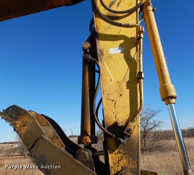 image for item DN5445 2001 Kobelco SK200SRLC  excavator