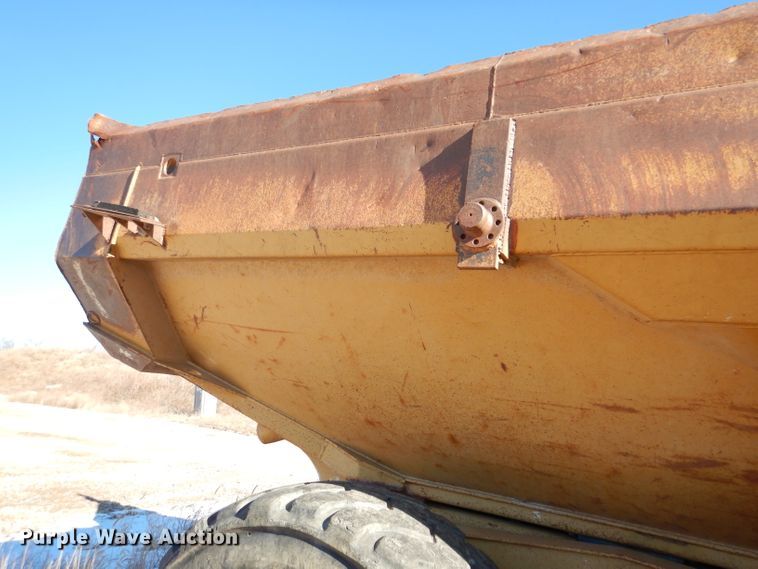 image for item DN5446 1998 Caterpillar D300E  haul truck