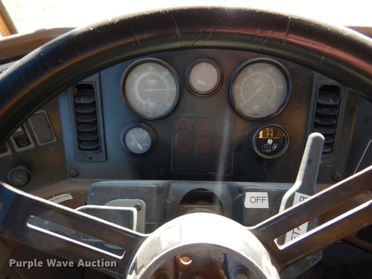 image for item DN5446 1998 Caterpillar D300E  haul truck