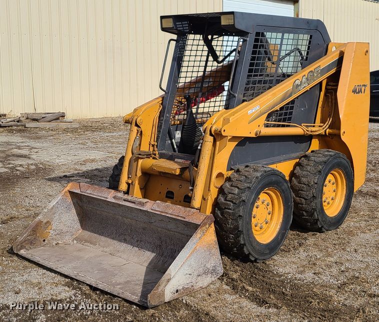 image for item GB9178 2002 Case 40XT  skid steer loader