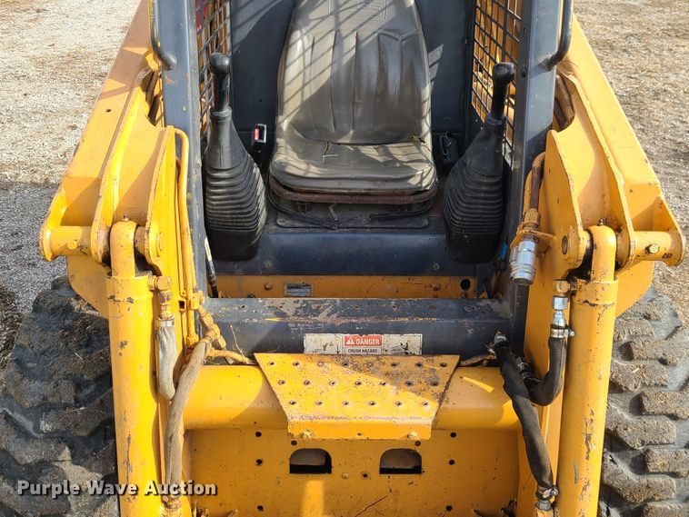 image for item GB9178 2002 Case 40XT  skid steer loader