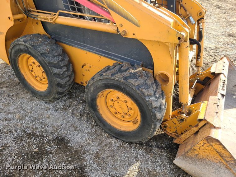 image for item GB9178 2002 Case 40XT  skid steer loader