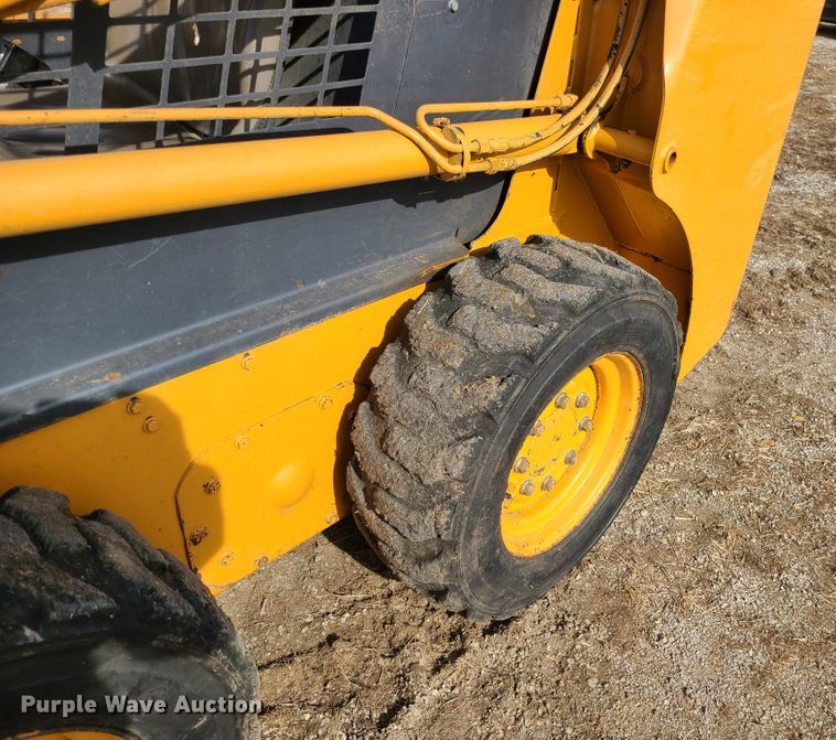image for item GB9178 2002 Case 40XT  skid steer loader