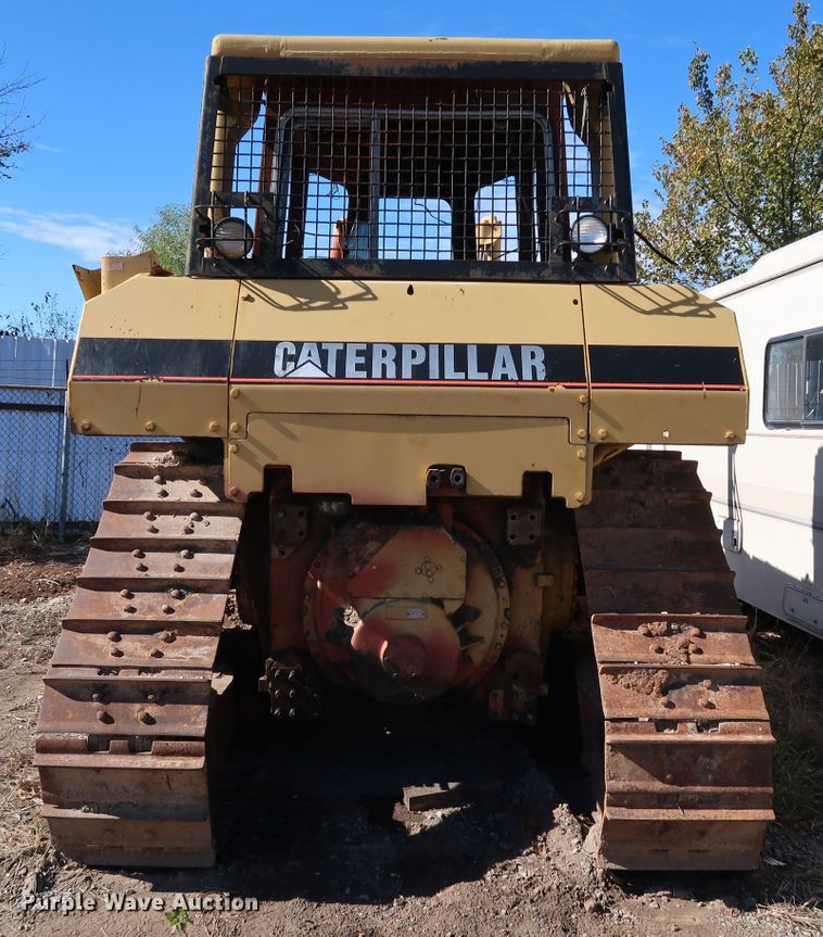 image for item HK9745 1988 Caterpillar D6H  dozer