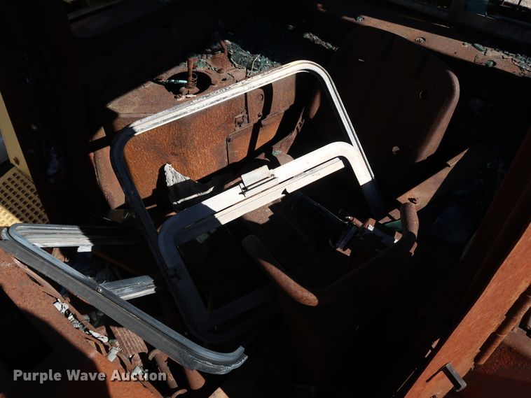 image for item HK9745 1988 Caterpillar D6H  dozer