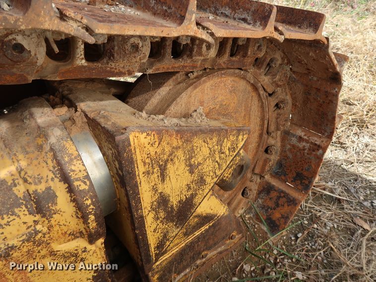 image for item HK9745 1988 Caterpillar D6H  dozer