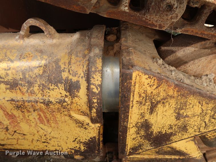 image for item HK9745 1988 Caterpillar D6H  dozer