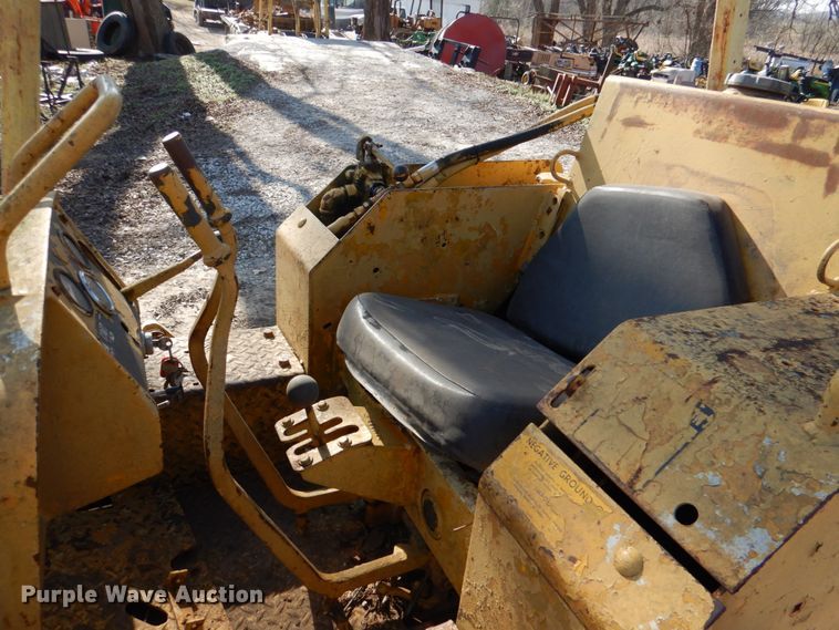 image for item JD9463 John Deere  dozer