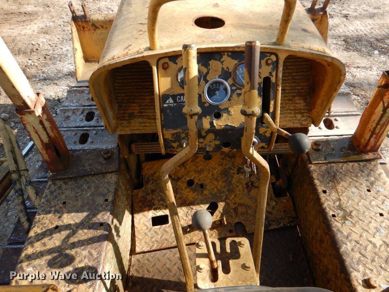 image for item JD9463 John Deere  dozer