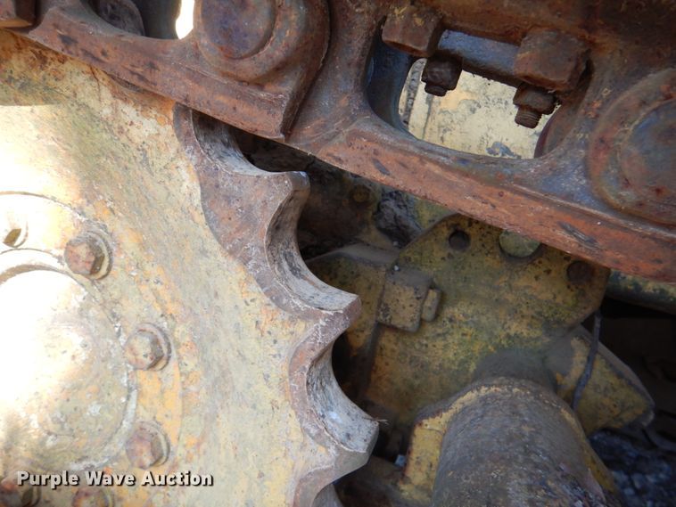 image for item JD9463 John Deere  dozer