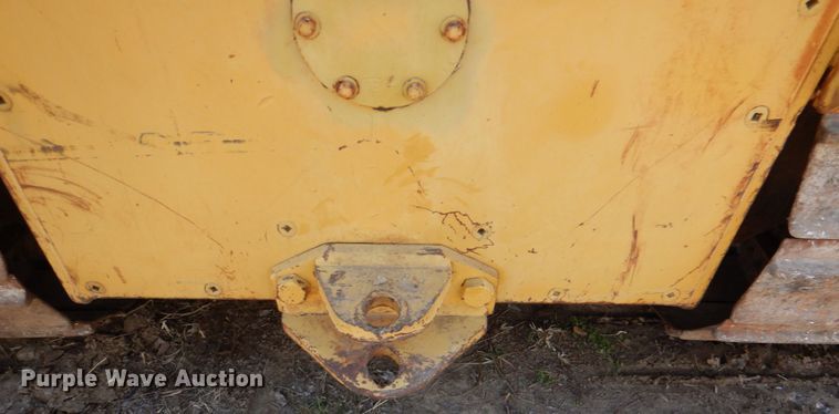 image for item JD9464 1988 Caterpillar D3C  dozer