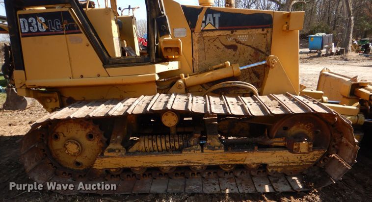 image for item JD9464 1988 Caterpillar D3C  dozer