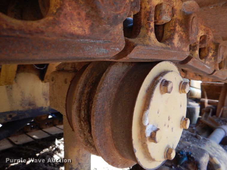 image for item JD9464 1988 Caterpillar D3C  dozer