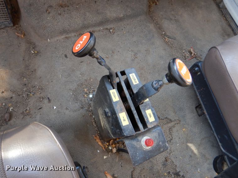 image for item JD9469 1998 Ford F800  dump truck