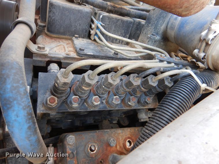 image for item JD9469 1998 Ford F800  dump truck