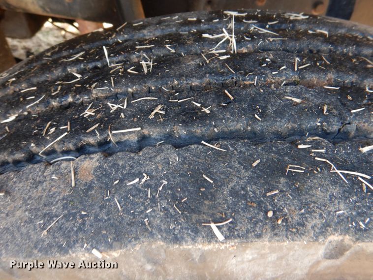 image for item JD9469 1998 Ford F800  dump truck