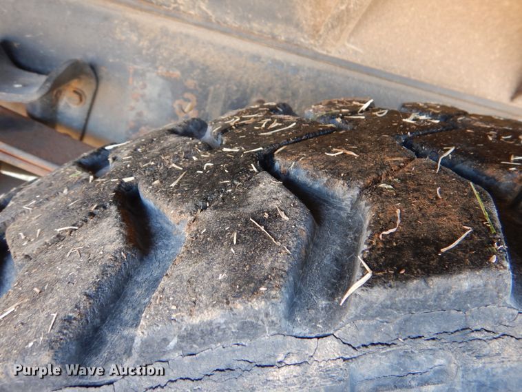 image for item JD9469 1998 Ford F800  dump truck