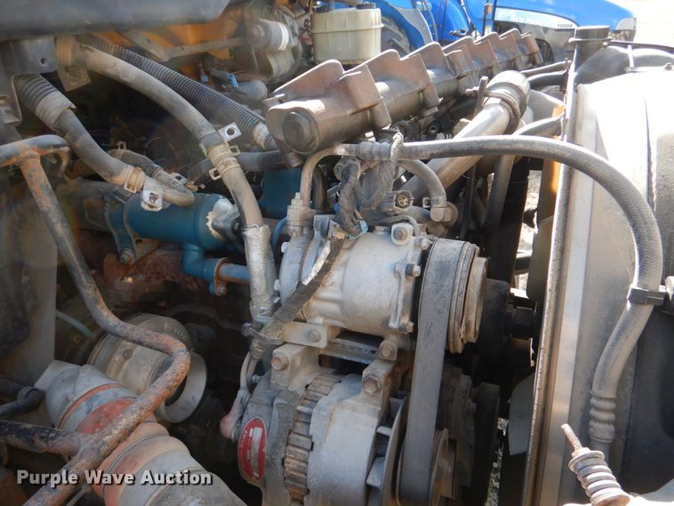 image for item JD9470 2007 International 4300  dump truck