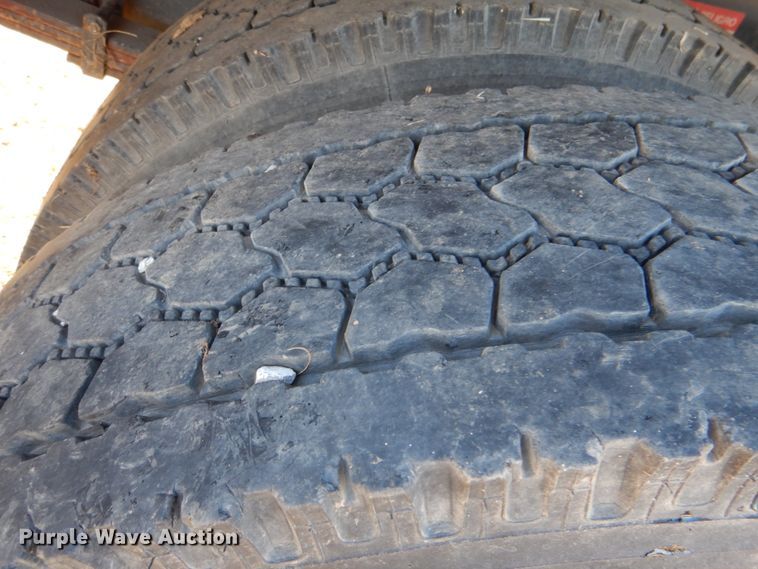 image for item JD9470 2007 International 4300  dump truck