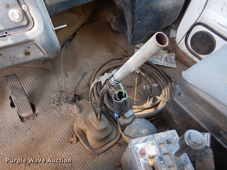 image for item JD9471 1995 Ford L8000  dump truck