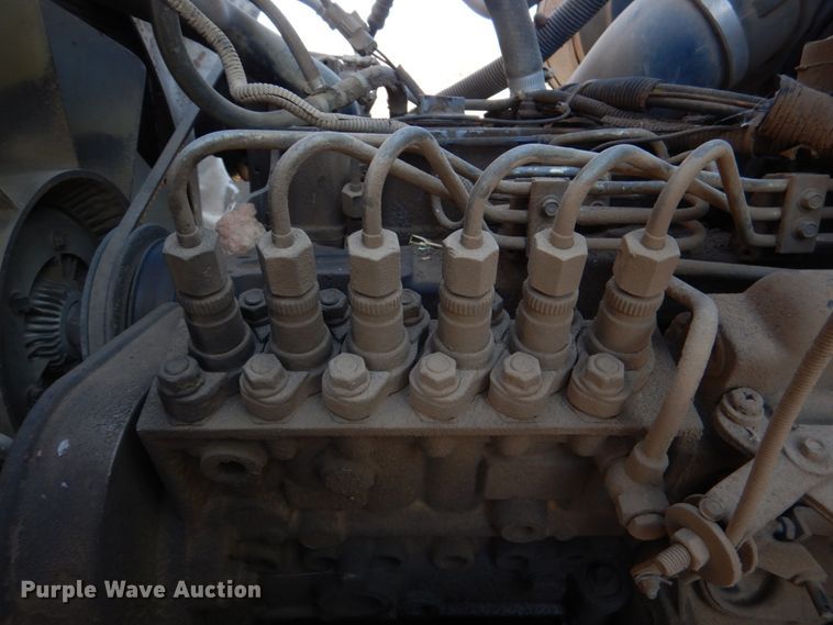 image for item JD9471 1995 Ford L8000  dump truck