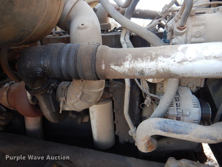 image for item JD9471 1995 Ford L8000  dump truck