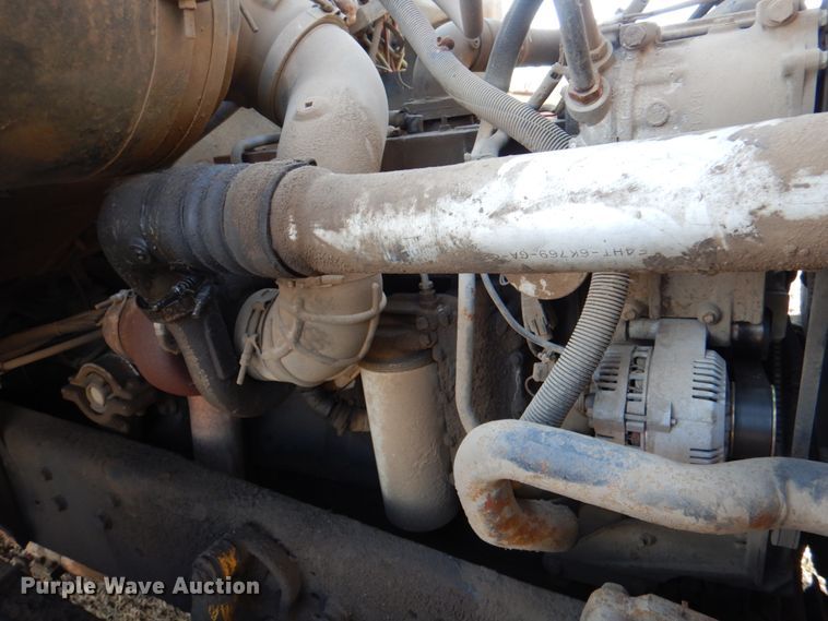 image for item JD9471 1995 Ford L8000  dump truck