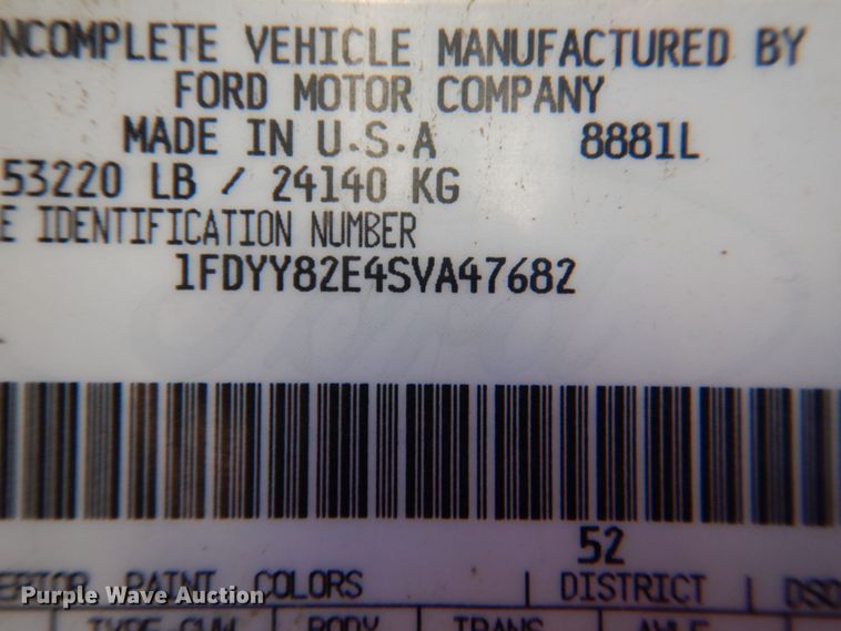 image for item JD9471 1995 Ford L8000  dump truck