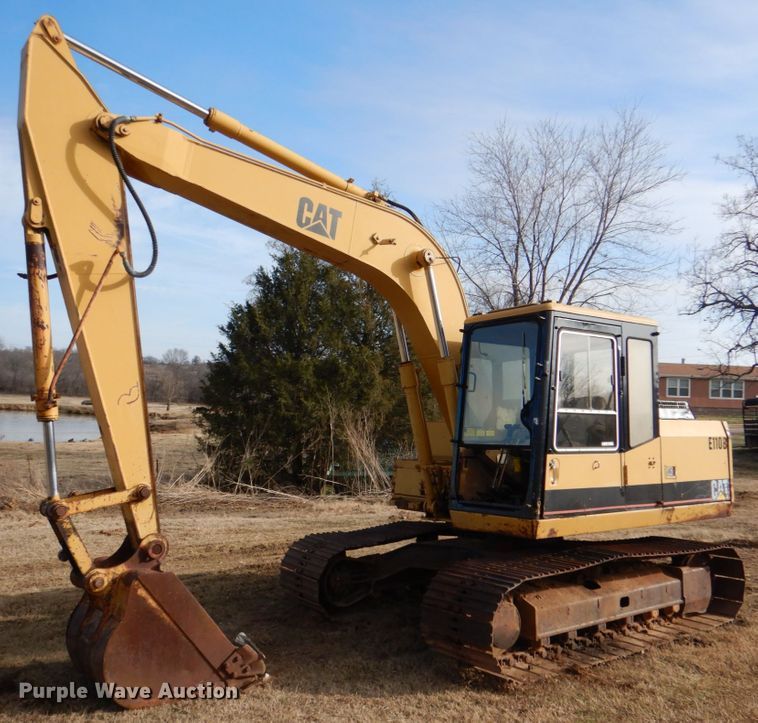 image for item JD9472 1990 Caterpillar E110B  excavator