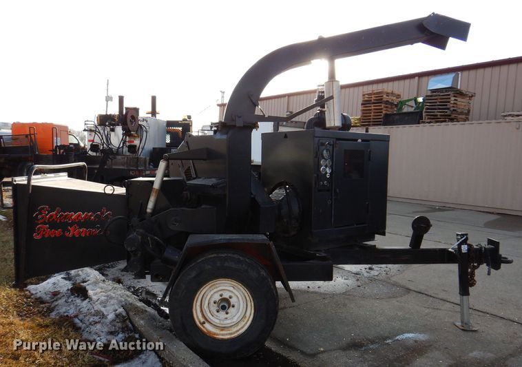 image for item JH9890 Morbark 290  wood chipper