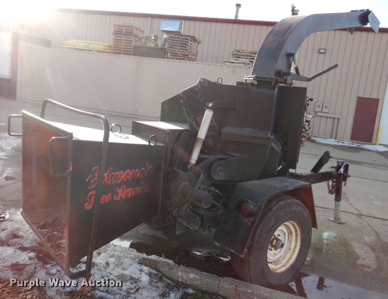 image for item JH9890 Morbark 290  wood chipper